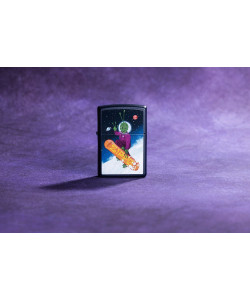 Zippo šķiltavas 46845 Alien Skateboarder Design Zippo šķiltavas 46845 Alien Skateboarder Design